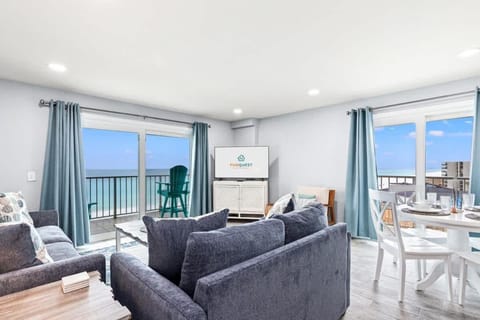 The Summit 701 House in Upper Grand Lagoon