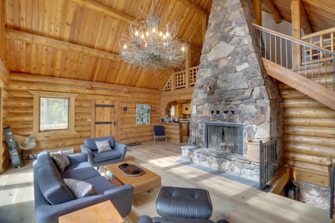 Hand-Crafted Cabin with Whitefish Lake Views! Cabin in Whitefish