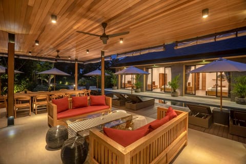 View (from property/room), Living room, Seating area