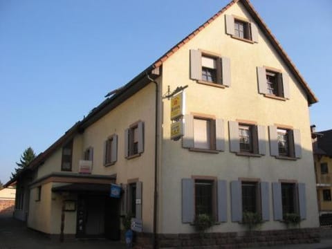 Facade/entrance, Day