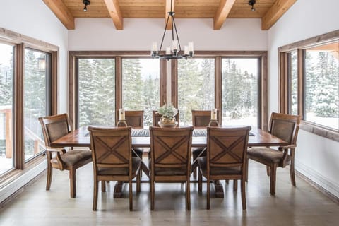 Wildridge Chalet House in Big Sky