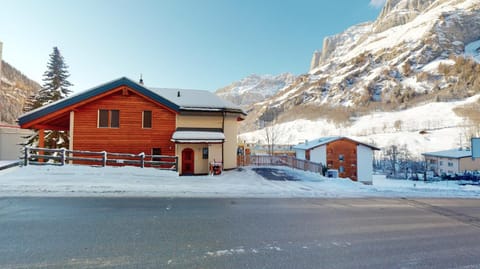 Property building, Winter