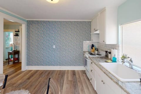 The Comfi Coral - Apartment Home Studio C Apartment in Baytown