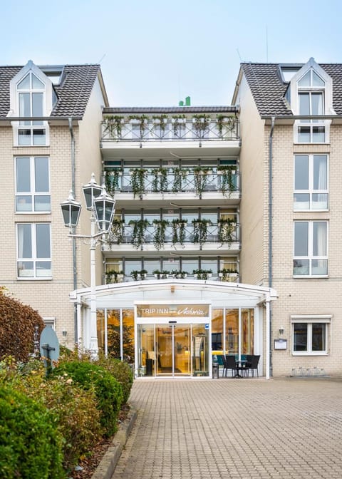 Property building, Facade/entrance