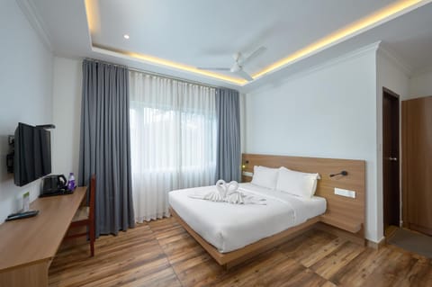 Bed, Photo of the whole room, Bedroom