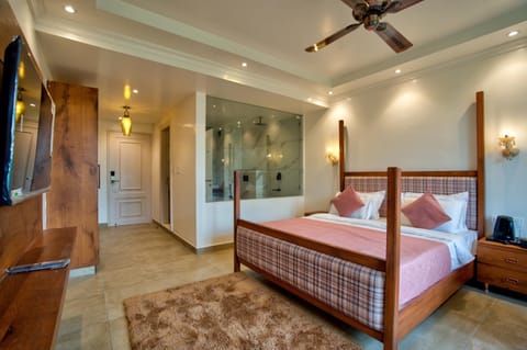 Bed, Photo of the whole room