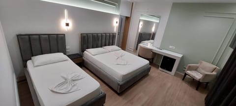 HOTEL KRISTAL Hotel in Vlorë