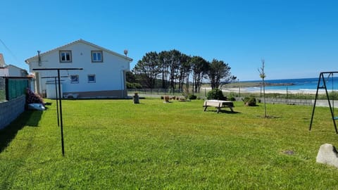 Property building, Natural landscape, Garden, Garden view, Sea view