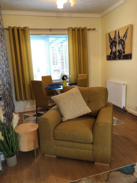 Daisy Cottage House in Belfast