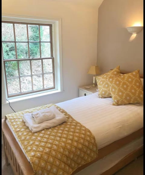 Rock View Cottage, 2 bedrooms near Alton Towers House in Staffordshire Moorlands District