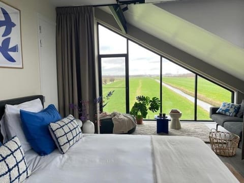 Natural landscape, View (from property/room), Photo of the whole room, Seating area