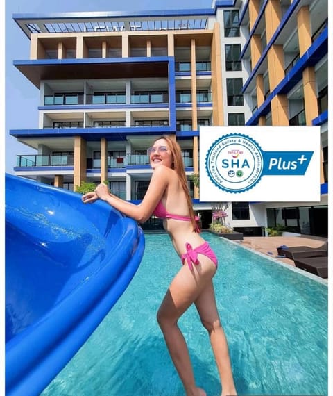 People, Logo/Certificate/Sign, Swimming pool