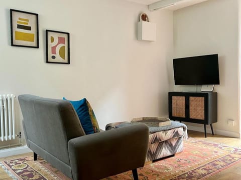 Cosy Weavers Cottage - Heart of Frome House in Frome