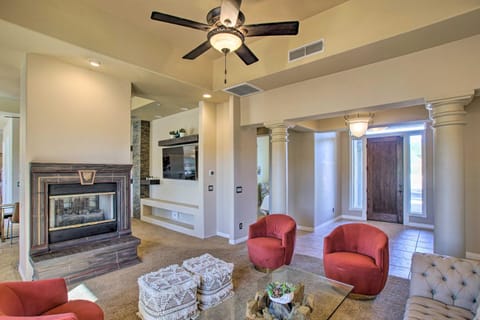 Mtn View! Group-Friendly Getaway in Fountain Hills House in Fountain Hills