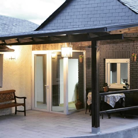 Property building, Balcony/Terrace