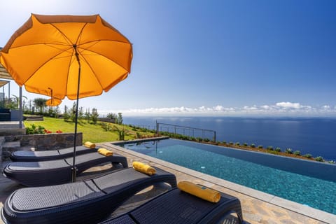 Garden, Sea view, Swimming pool