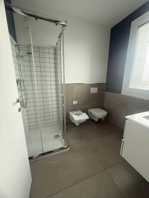 Shower, Toilet, Bathroom, bidet