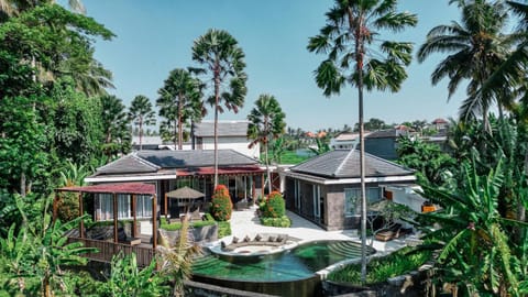 Property building, Day, Garden view, Pool view