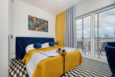 Bed, Balcony/Terrace, Seating area