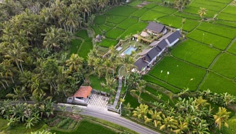 Property building, Natural landscape
