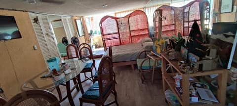 IOW4 LM Yoga Lounge Vacation rental in Acapulco