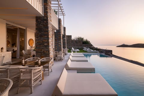 Restaurant/places to eat, Pool view, Sea view, Sunset