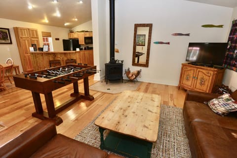 Hubbard Cabin by Casago McCall - Donerightmanagement Cabin in McCall