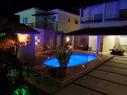 Facade/entrance, Swimming pool