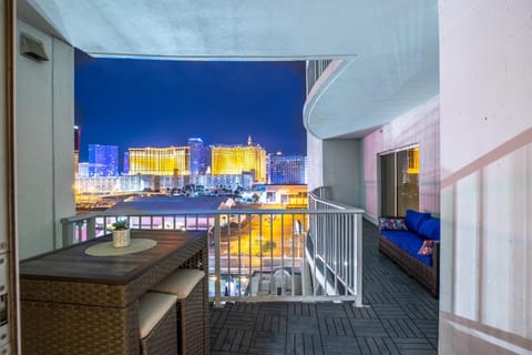 Patio, View (from property/room), Balcony/Terrace