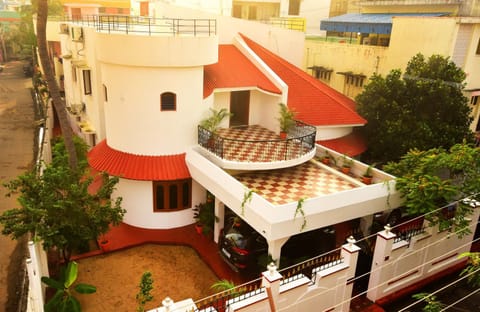 Property building, Day, View (from property/room), Balcony/Terrace