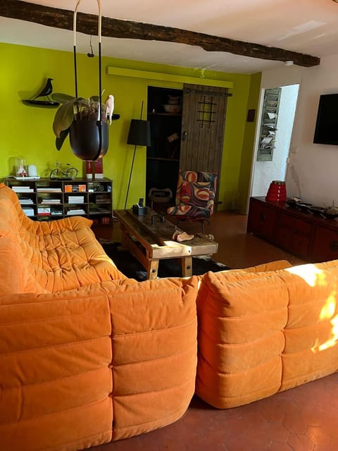 Communal lounge/ TV room, Evening entertainment