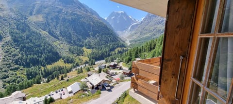 Le Panorama - Appartement 54 à Arolla face aux montagnes à 150m des pistes Apartment in Bagnes