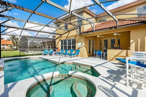 Patio, Hot Tub, Pool view, Swimming pool, Swimming pool, sunbed