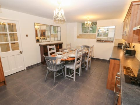 Yr Hen Ysgol, The Old School House in Wales