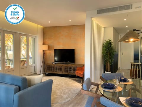 Communal lounge/ TV room, Living room