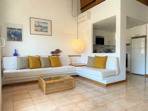 SAGUARDA - Apartamento luminoso con terraza Apartment in Cadaqués