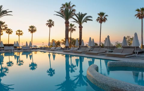 Natural landscape, Pool view, Swimming pool, Sunrise, Sunset, sunbed