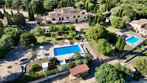 Property building, Bird's eye view, Swimming pool