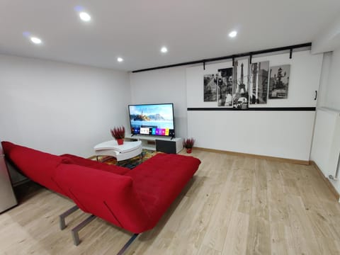 F2 Parking privé, Wi-Fi Netflix Apartment in Poissy