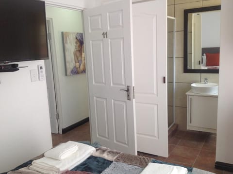 Sikelela Guest House Bed and Breakfast in Cape Town