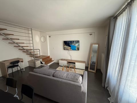 Le Cosy duplex-4p-2beds-free parking Apartment in Grenoble