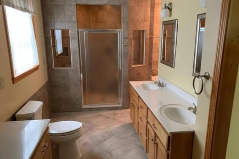 Beautiful Tranquil Mountain Home in Andrews, NC House in Tennessee