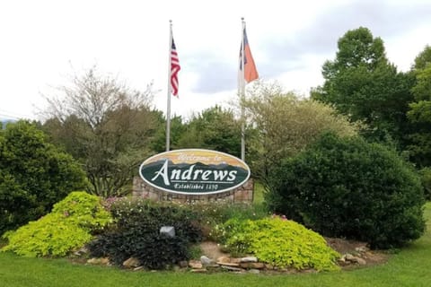 Beautiful Tranquil Mountain Home in Andrews, NC House in Tennessee