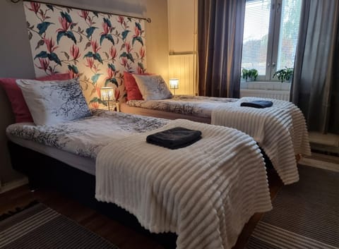 Bed, Bedroom, River view