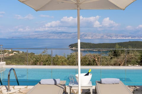 Sea view, Swimming pool