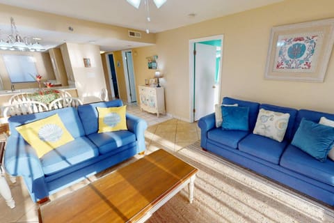 Commodore 205 (3/3) House in Lower Grand Lagoon