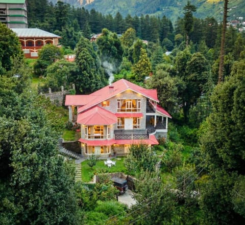 Property building, Day, Natural landscape, Garden, Garden view