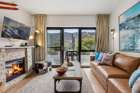 Living room, Seating area, Mountain view