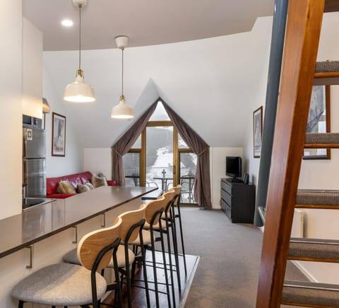 Living room, Seating area, Mountain view