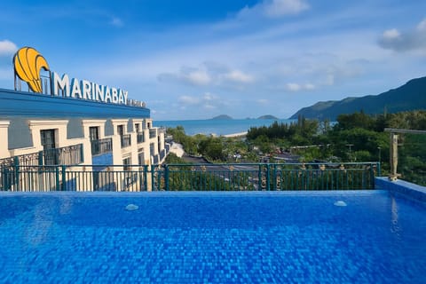 Natural landscape, Swimming pool
